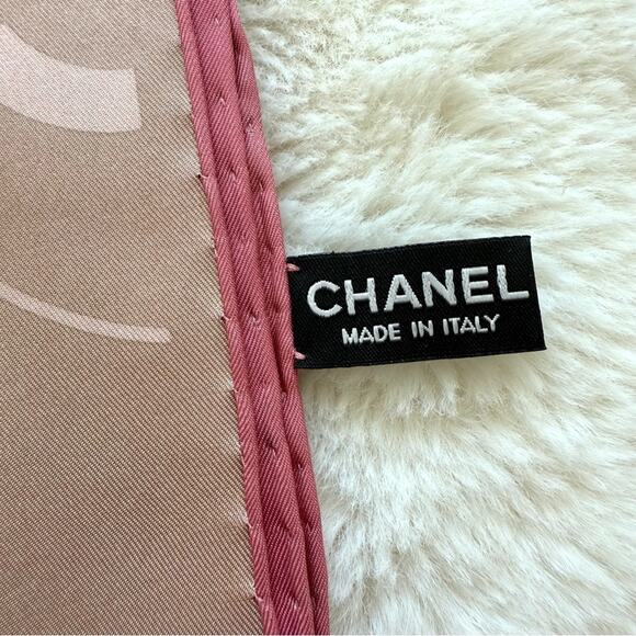 CHANEL Silk CC Reversible Square Scarf Pink Beige Authentic - Picture 2 of 7